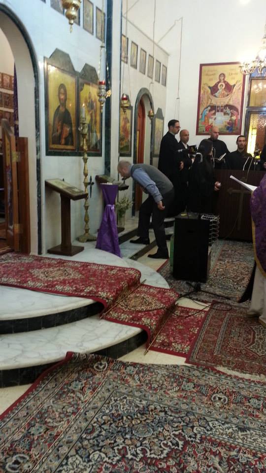 سيامة السيد رامي زياد الزكايا قارئ اول لشمال الاردن في كنيسة رقاد العذراء مريم