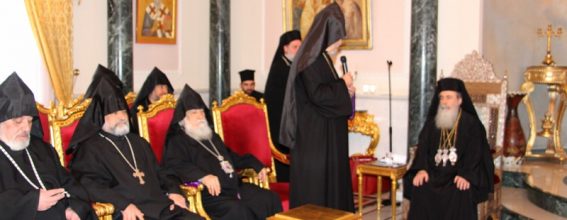 01زيارة الكنيسة ألارمنية لبطريركية الروم ألاورثوذكسية بمناسبة عيد الميلاد المجيد
