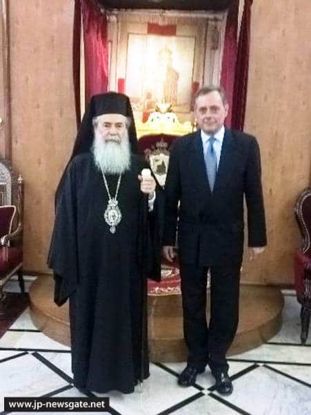01ألسفير اليوناني الجديد في إسرائيل يزور البطريركية ألاورشليمية