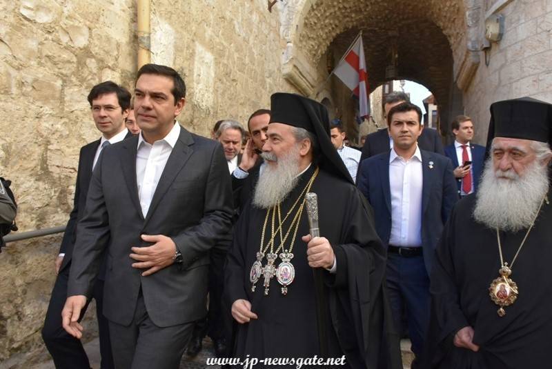 03رئيس وزراء اليونان يراقب أعمال مشروع إصلاح القبر المقدس
